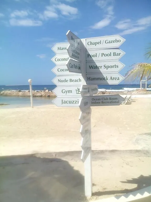 Club Ambiance (Adults Only) Hotel Runaway Bay