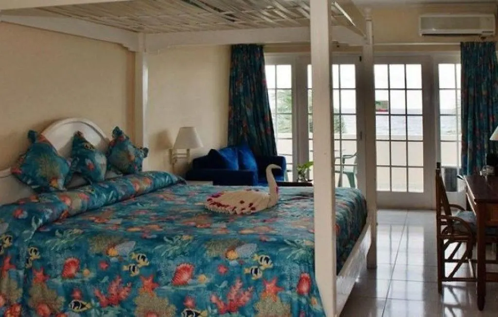 Club Ambiance (Adults Only) Hotel Runaway Bay 3*,