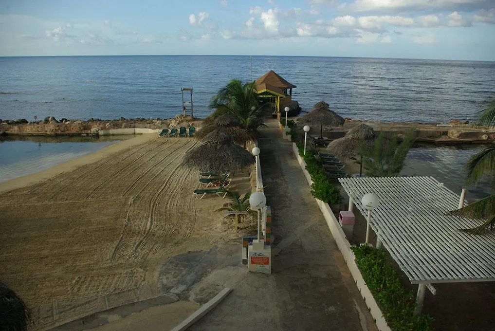 Club Ambiance (Adults Only) Hotel Runaway Bay