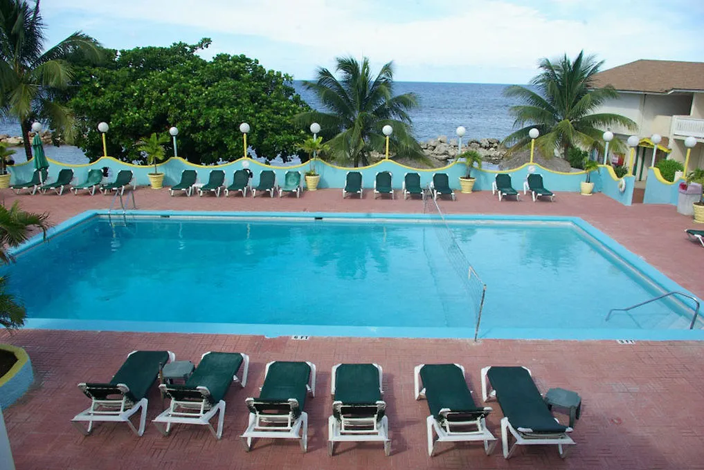 Club Ambiance (Adults Only) Hotel Runaway Bay 3*,